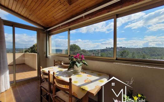 Trans en Provence – Belle villa mitoyenne – T3 – Véranda et jardin aménagé