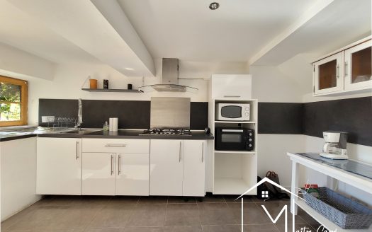 Callian – Pays de Fayence – Duplex T2 rénové – Centre historique